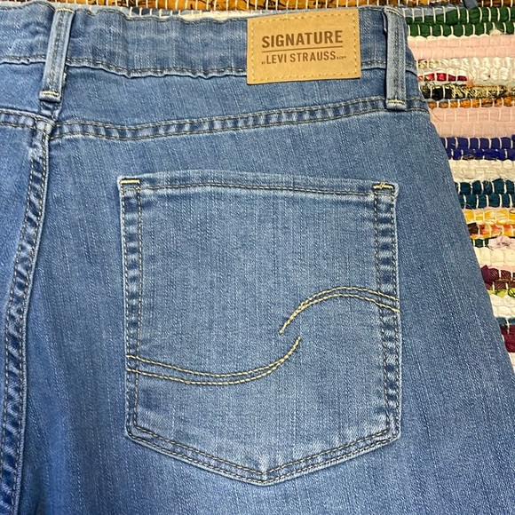 Signature by Levi’s Mid Rise Skinny Jeans-#1878 - Picture 11 of 13